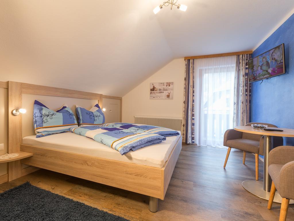 Haus Pitzer/Apartments Troicher Schladming Rom bilde